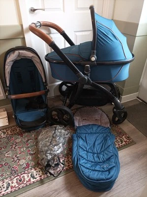 Egg Pram/Pushchair In Petrol Blue With rain cover And Footmuff - Image 1 of 4