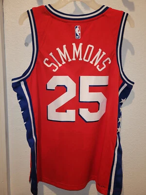 CAMISETA SWINGMAN ROJA MARCA JORDAN NBA PHILADELPHIA 76ERS BEN SIMMONS PARA HOMBRE M Foto 1 de 3