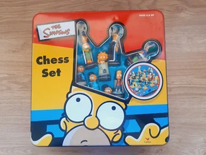 The Simpsons 3D Chess Set in Tin Box- Complete - Good Condition - Picture 1 of 7
