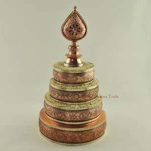 Juego de mandala de ofrenda ritual de cobre grabado a mano budista tibetano de 6" de diámetro - Imagen 1 de 9