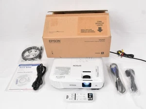 Epson VS250 SVGA 3LCD Projector 3200 Lumens HDMI with Remote Control - Photo 1/9