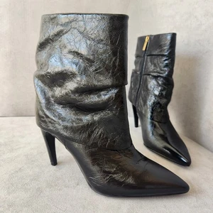Vince Camuto Botas Tacón 9 Negro Charol Blaira Puntiagudo Slouchy Nuevo $180 - Imagen 1 de 18