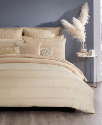 Donna Karan Essential  Collection Silky Stripe Duvet Cover Sz King+2 King Shams - Image 1 of 4