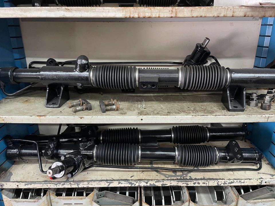 BENTLEY OCHO BASTIDOR Y PIÑÓN RECONSTRUIDOS DE FÁBRICA 1981 A 1990 Foto 1 de 4