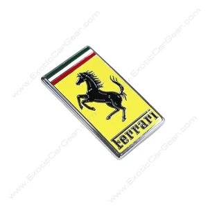 Insignia de capó de fibra de carbono Scuderia réplica Ferrari - Imagen 1 de 3