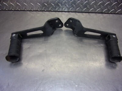 766 A YAMAHA BOLT XVS 950 2015 OEM ESTRIBA TRASERA DERECHA E IZQUIERDA (DOS) Foto 1 de 4