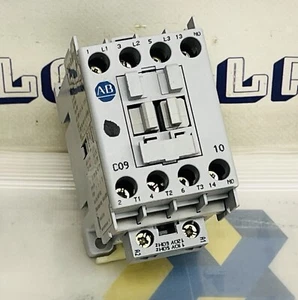 Allen-Bradley 100-C09*10 Contactor Ser. A 690V 32A 3PH - Picture 1 of 7