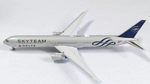 Delta Airlines / Boeing 767-400 / N844MH / 62423 / 1:400 - Picture 1 of 4