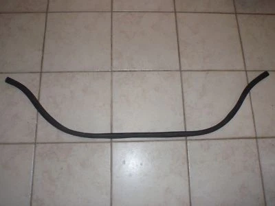 Barra de amarre de goma con soporte de radiador debajo del capó Jeep Grand Cherokee WJ 1999-2004 Foto 1 de 3
