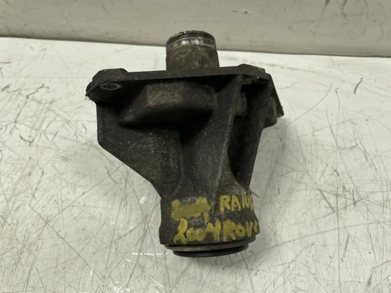 2004 LAND ROVER RANGE ROVER HSE AXLE BEARING HOUSING CARRIER SUPPORT OEM+ - Image 1 of 4