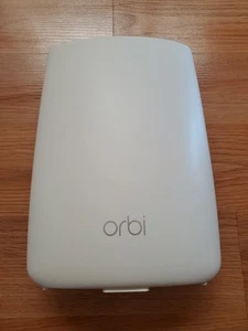 Netgear Orbi RBS50v2 AC3000 Satellit Tri-Band WiFi Extender & Netzteil Produktbündel - Bild 1 von 6