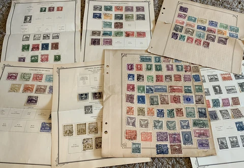 CZECHOSLOVAKIA LOT OF STAMPS ON ALBUM PAGES, MOSTLY FROM 1910's-1930's Cover