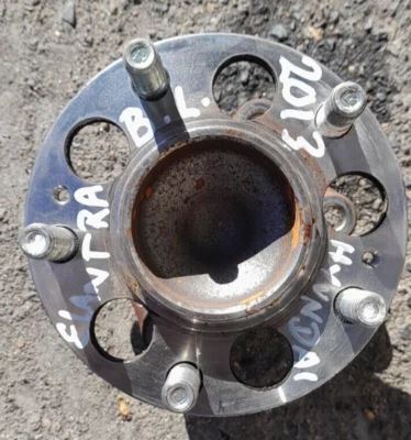 2013 现代伊兰特左后驱动侧轮毂和轴承组件原始设备制造商 — 第 1/3 张图片