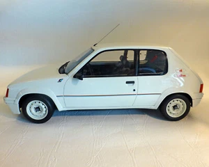 Peugeot 205 Rallye White, 1:12 Otto-Mobile, G039 - Picture 1 of 4