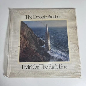 The Doobie Brothers Livin On The Fault Line Vinyl LP Warner Records 1977 BSK3045 - Picture 1 of 4
