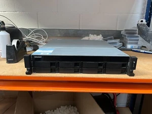 TS-863U-RP QNAP 8 BAHÍAS NAS 4 GB de memoria + tarjeta LAN con garantía, IVA + entrega - Imagen 1 de 4