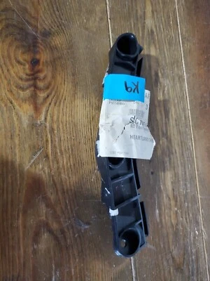 Soporte delantero (lado del parachoques) derecho nuevo OEM 52115-21020 2005-10 Toyota Scion tC Foto 1 de 4