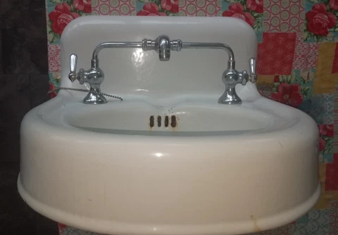 Antique Cast Iron White Porcelain High Back Bath Wall Sink Mixer Bridge Faucet Cover