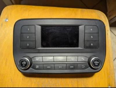 Autoradio Ford Originale in Ottime Condizioni - Immagine 1 di 4