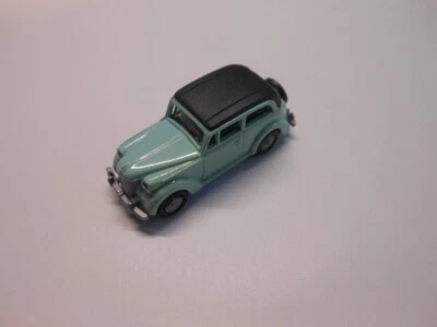 Opel Olympia 1938 Cabriolim. geschlossen von Praline (Revell) hellblau in 1:87 - Bild 1 von 3