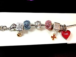 DAZZLING BRIGHTON SILVER PLATED PINK RHINESTONE RED LUCITE HEART CHARM BRACELET - Picture 1 of 8