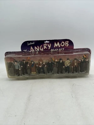Angry Mob Play Set Accoutrements 9 Figures - New - Image 1 of 4
