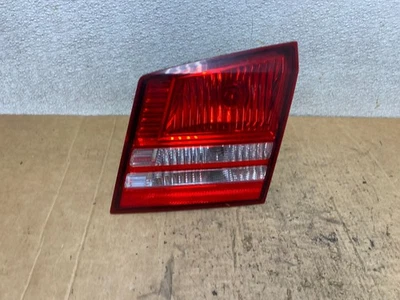 Luz trasera interior del lado derecho del pasajero Dodge Journey 2009-2011 OEM T5033 SIN LED Foto 1 de 4
