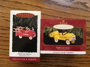 2 Stück Hallmark Kiddie Car Classics Feuerwehr & Motor Muldenkipper NEU - Bild 1 von 5