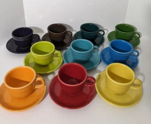 HLC Fiesta Ware Mehrfarbige Tassen & Untertassen Sets.  Neu & Gebraucht  - Bild 1 von 4