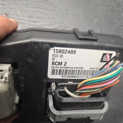 2005-2006 Chevy Colorado GMC Canyon BCM módulo de controle de carroceria 15802489 - Imagem 1 de 3