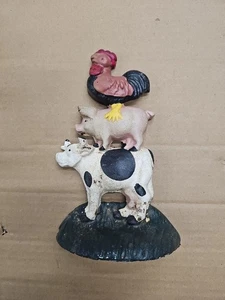 Estatuilla de hierro fundido para escultura de animales de granja apilada vaca cerdo gallo puerta tapón - Imagen 1 de 3