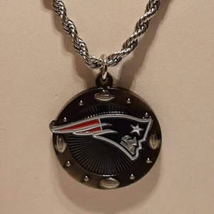 "NUEVO INGLAND PATRIOTS Dije Colgante / 24" COLLAR CADENA DE CUERDA DE ACERO INOXIDABLE - - Imagen 1 de 7
