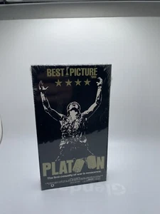 Platoon NEW VHS Tape 1986 Vietnam War Charlie Sheen Tom Berenger Sealed - Picture 1 of 3