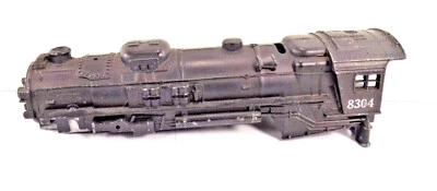 VINTAGE / O SCALE / LIONEL / STEAM LOCOMOTIVE #8304 / DIE-CAST / SHELL / PARTS - Image 1 of 4