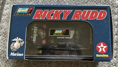 Ford Taurus 2000 Ricky Rudd Texaco Havoline U.S. Marines 1:64 Revell 11.088 Foto 1 de 2