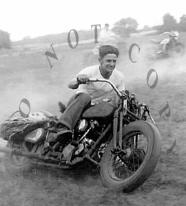 ANTIQUE REPRODUCTION 8X10 PHOTOGRAPH RACING HARLEY DAVIDSON MOTORCYCLES - Picture 1 of 1