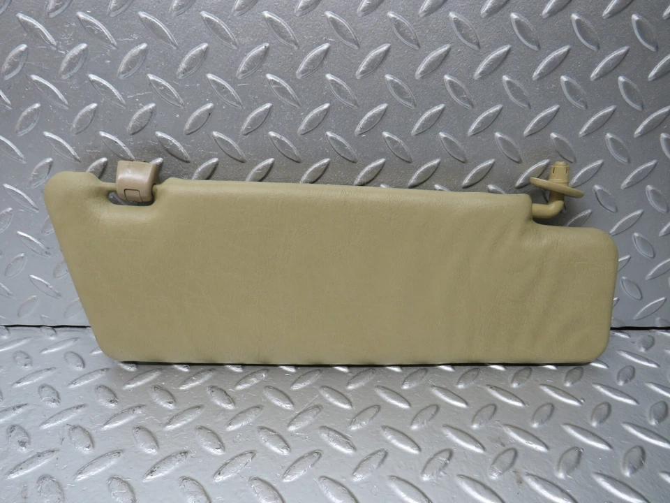 Parasol lado derecho beige ♙�33944♙�� Mercedes-Benz W124 260E Foto 1 de 4