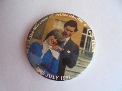 Vintage 29 July 1981 Marriage of Prince Charles & Lady Di Royal Family Pinback - Image 1 of 3