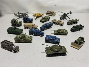 Maisto Diecast 20 Fahrzeug Panzer LKW Hummer Hubschrauber Düsenflugzeug Planierraupen - Bild 1 von 18