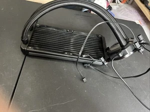 Corsair Hydro Series H100i v2 CPU Liquid Cooler Block & Radiator W/ Fans EUC - Afbeelding 1 van 8