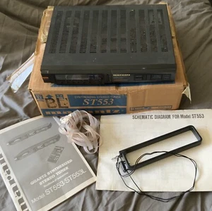Sintonizador estéreo sintetizado de cuarzo Marantz ST553 con caja y manual ST-553 - Imagen 1 de 3