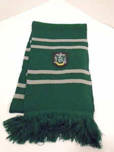 Scarf Harry Potter Slytherin Acrylic Knit Winter Wool fringed Warner Brothers - Picture 1 of 4