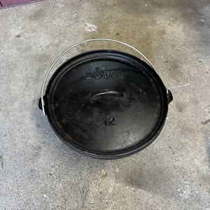 Lodge #12 CO Cast Iron Camp Dutch 3 footed Oven w/Lid USA Made Dutch Oven Pot - Picture 1 of 11