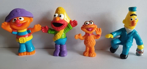 Vintage Sesame Street Lot of 4 PVC Figures Pirates Ernie & Grover, Zoe & Bert Cover