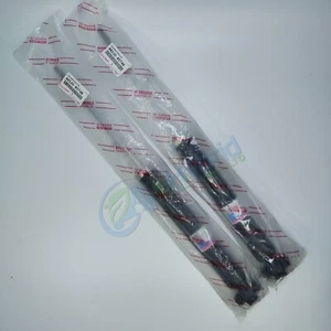 Genuine Toyota Prius Plus ZVW40 Rear Shock Absorbers Left &Right Oem 48530-80746 - Picture 1 of 2