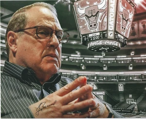 JERRY REINSDORF Signed CHICAGO BULLS Champions WHITE SOX 8 x 10 Basketball Photo - Picture 1 of 1
