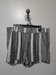 Sonoma Womens Shorts Pull-On Casual Striped Black White Pockets Elastic Waist - Picture 1 of 5