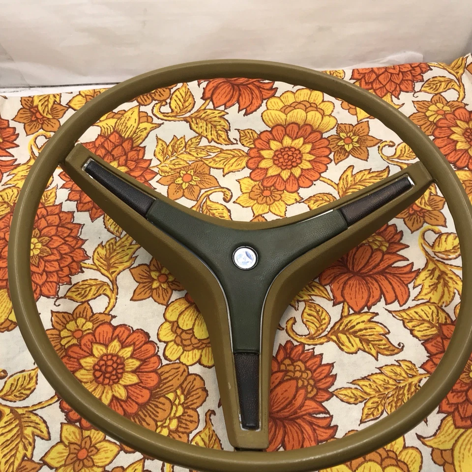 Dodge Charger Plymouth Satellite Road Runner 1971 1972 volante verde bronceado Foto 1 de 4