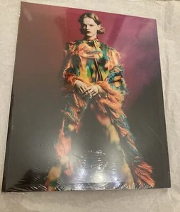 Dries Van Noten Spring Summer 2022 Look Book, Brand New sealed - Picture 1 of 2