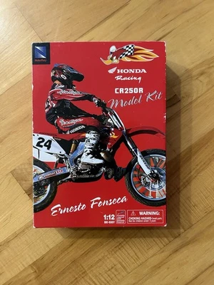 NewRay Ernesto Fonseca 1:12 Diecast Motorcycle Model - Image 1 of 4